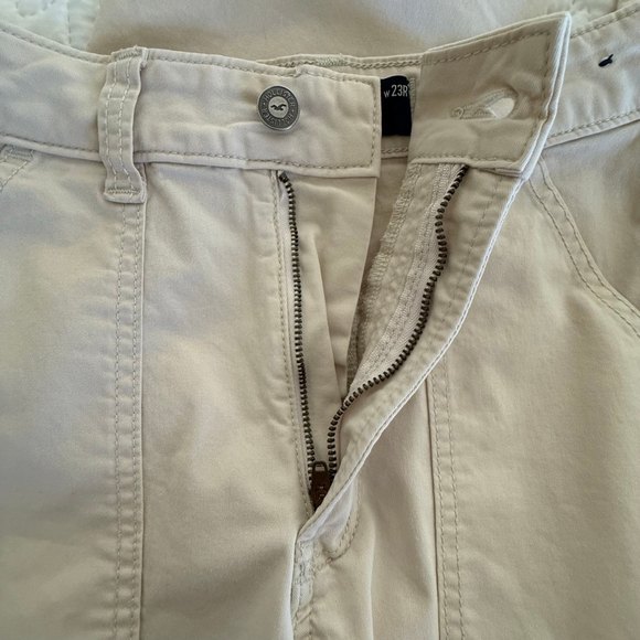 Hollister Beige Ultra High-Rise Baggy Wide Leg Cargo Pants Size 23R - Picture 8 of 11